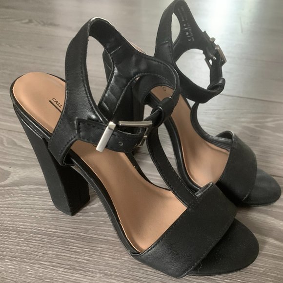 Strappy Black Chunk Heel - Picture 3 of 7